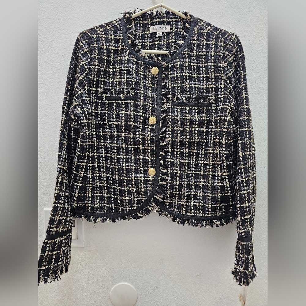 Nanette Lepore Black and Cream Tweed Blazer. Size M.